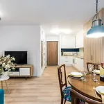 아파트 Venecja Chwaliszewo With Free Garage Center By Renters 포즈난