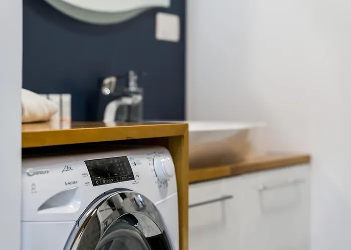 شقة Venecja Chwaliszewo With Free Garage Center By Renters بوزنان